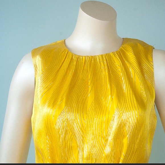 Tory Burch Fitted Sleeveless Metallic Yellow & Gold ‘Elson’ Silk Blouse, 2 - Picture 6 of 14